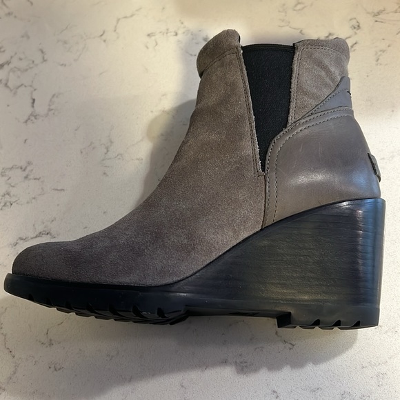 Sorel Grey Chelsea Boot 8.5 NEW - Picture 2 of 11